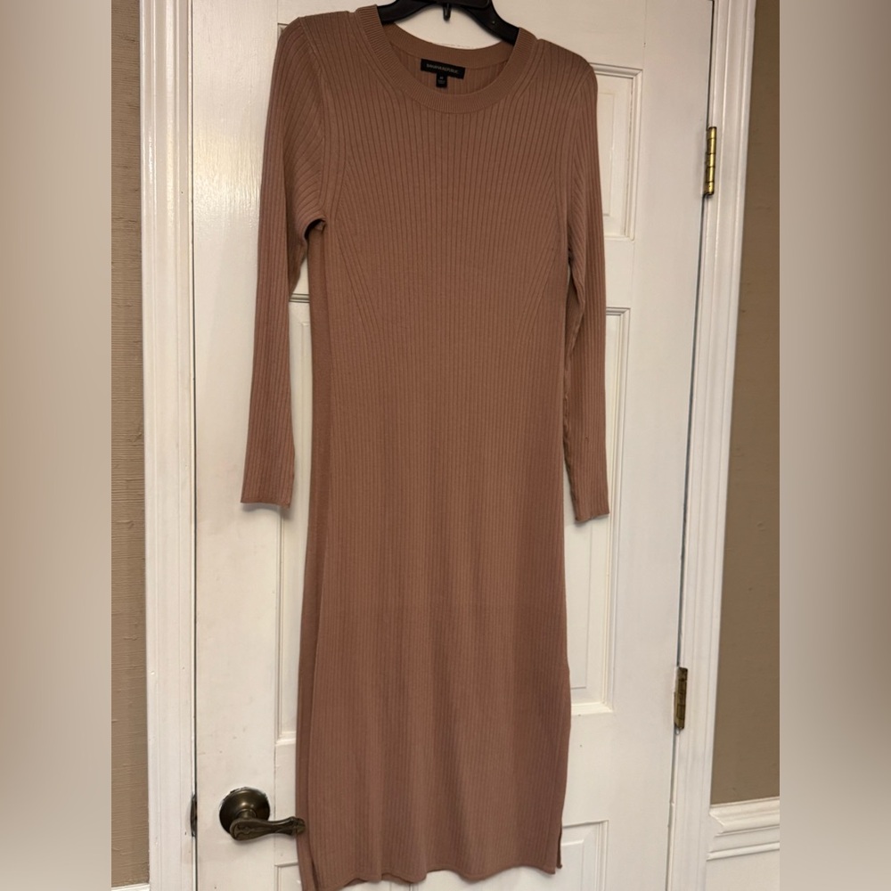 Banana Republic Long Sleeve Ribbed Dress in Brown
